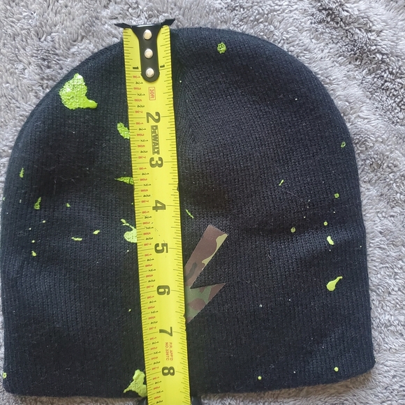 Black Beanie with Camouflage Bolt - Picture 3 of 4